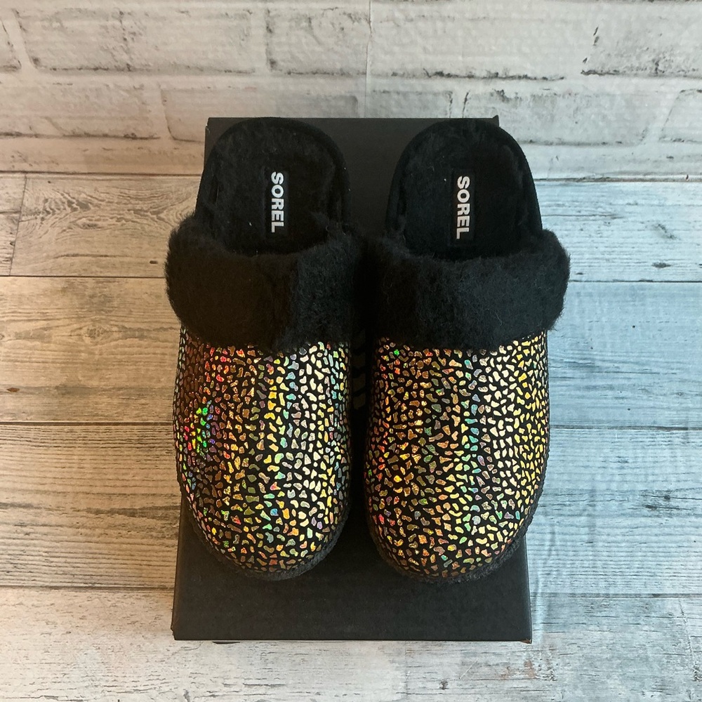 Sorel Youth Size 6C Womens Size 8 Nakiska Slide II Suede Slippers Black/Sea Salt
